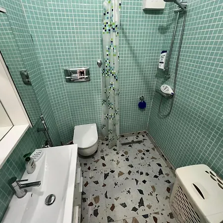 By Victoria 公寓 *