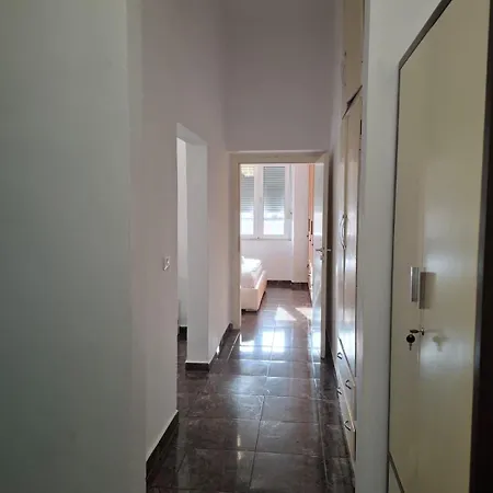 By Victoria Appartement